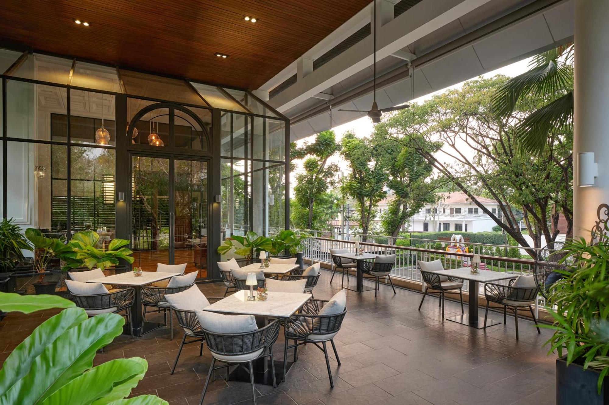The Park Nine Hotel Srinakarin Bangkok Bagian luar foto